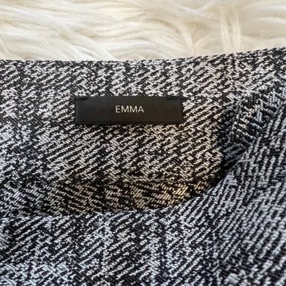 St. John Collection Women's Black & White Wool Blend Emma Ankle Pants Size 8 - Picture 3 of 6